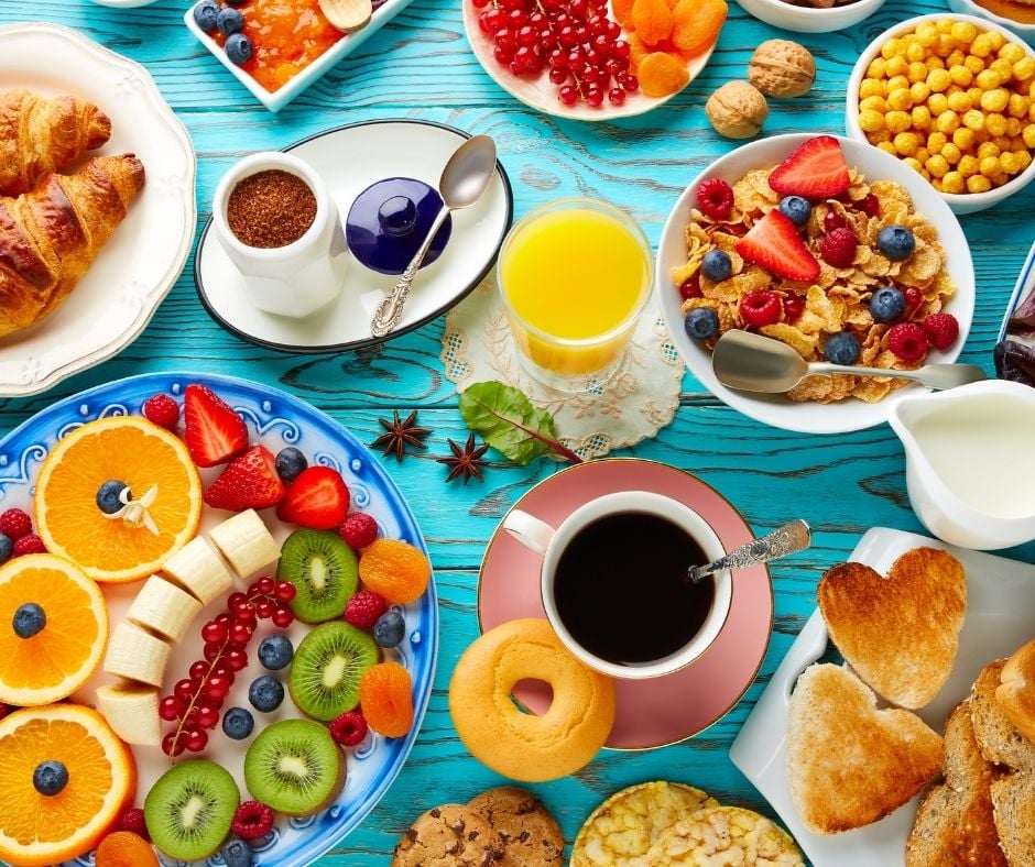 Breakfast banquet
